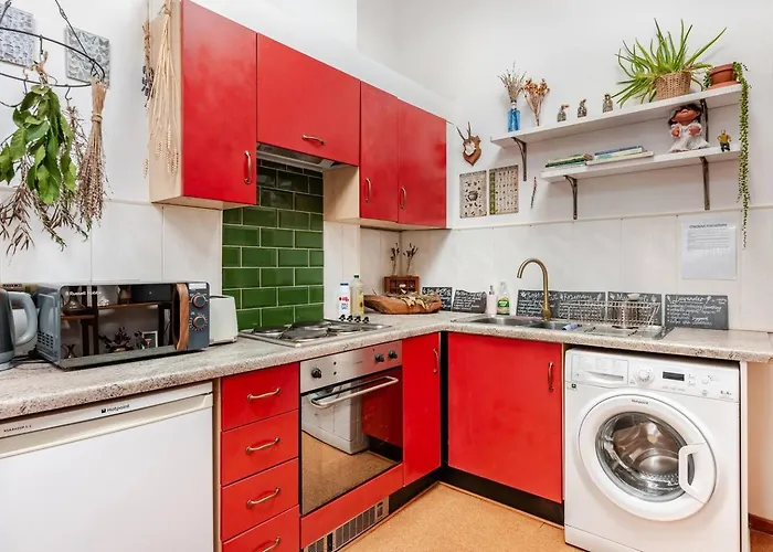 Quirky 10 Min Walk To With Free Parking * York