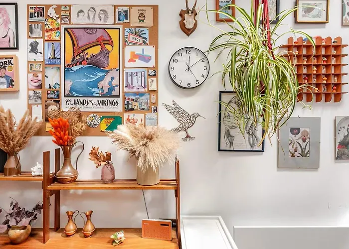 Quirky 10 Min Walk To With Free Parking Apartment