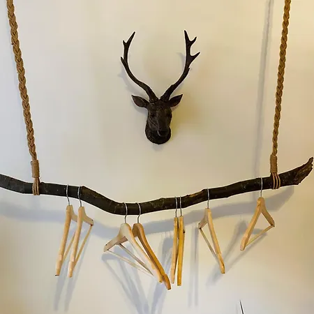 Quirky 10 Min Walk To With Free Parking *